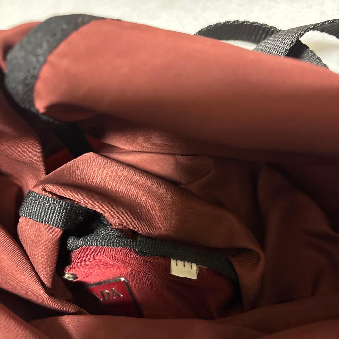 美品レア☆PRADA バーガンディ 赤系ナイロン バックパック　ショルダーバック