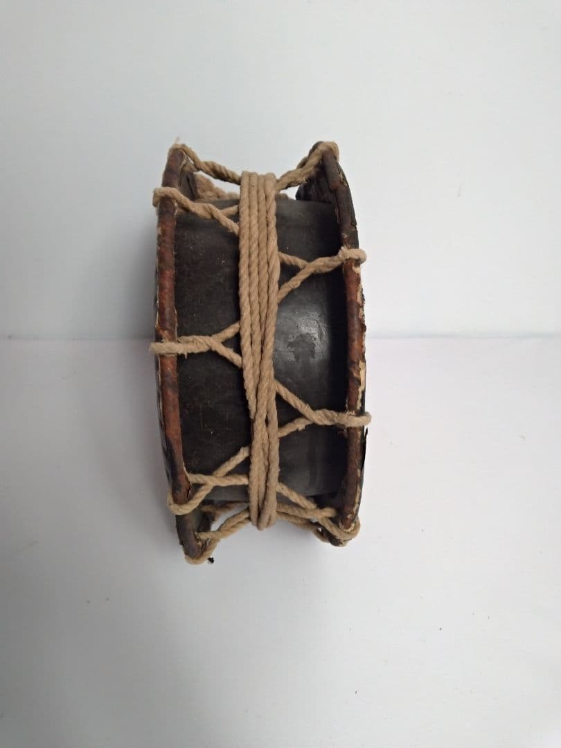 【注意！黒塗り部分傷、剥がれあり】締め太鼓