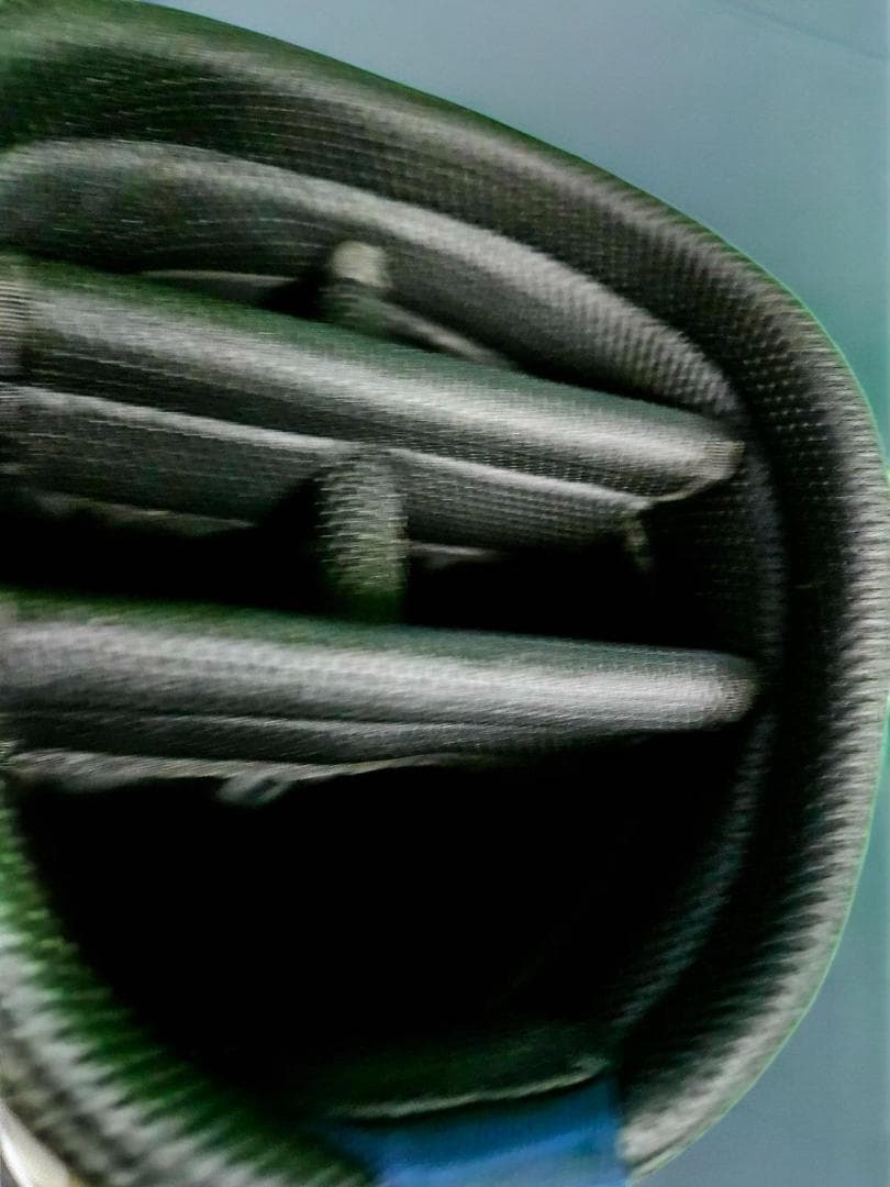 新品未使用展示品　TaylorMade 高級商品トリコロール ゴルフバッグ