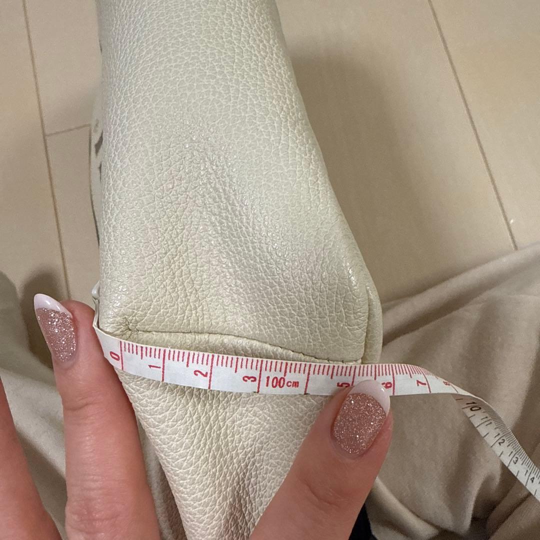 GUCCI ホワイト ボディバッグ