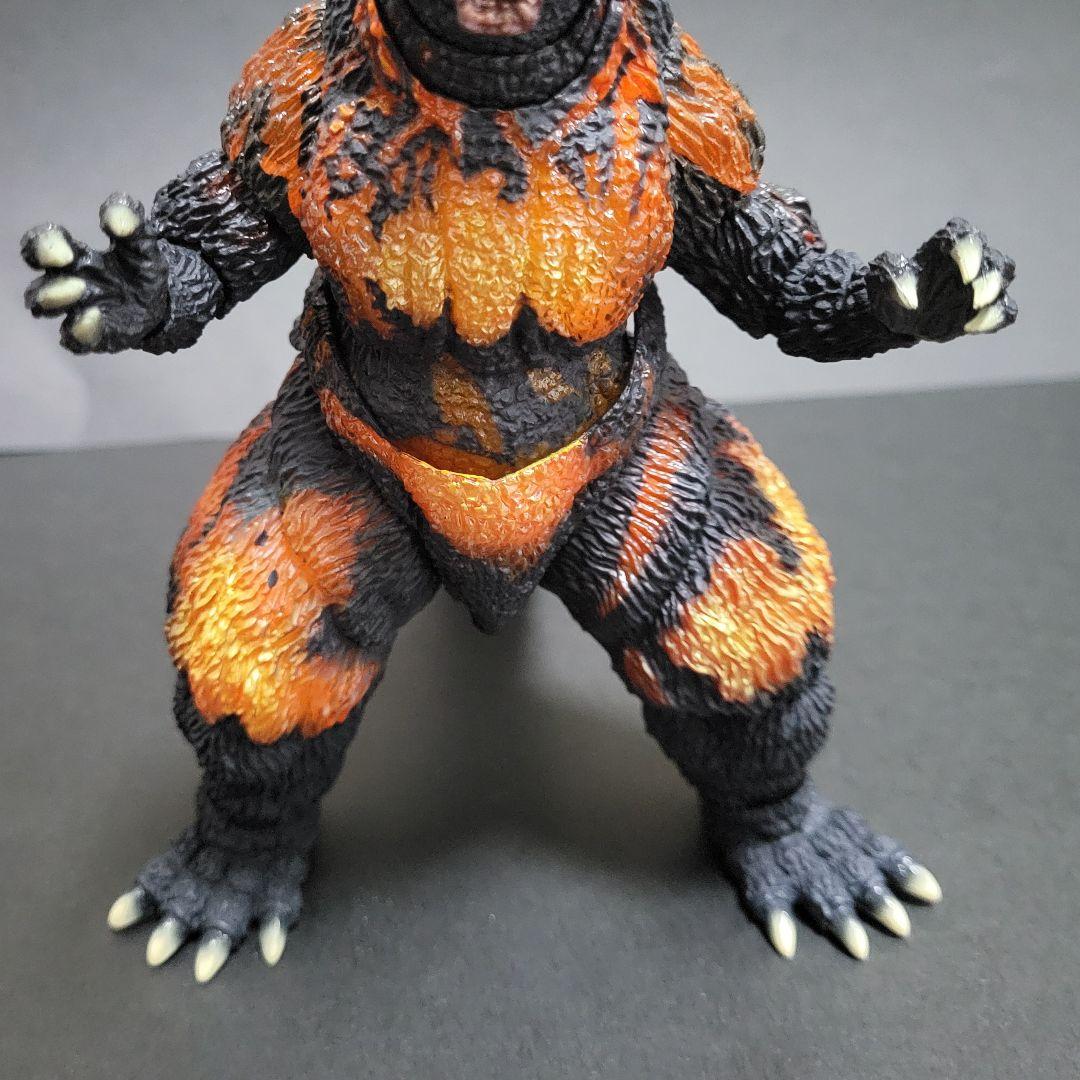 S.H.MonstersArts ゴジラ(1995) 70周年特別記念Ver.