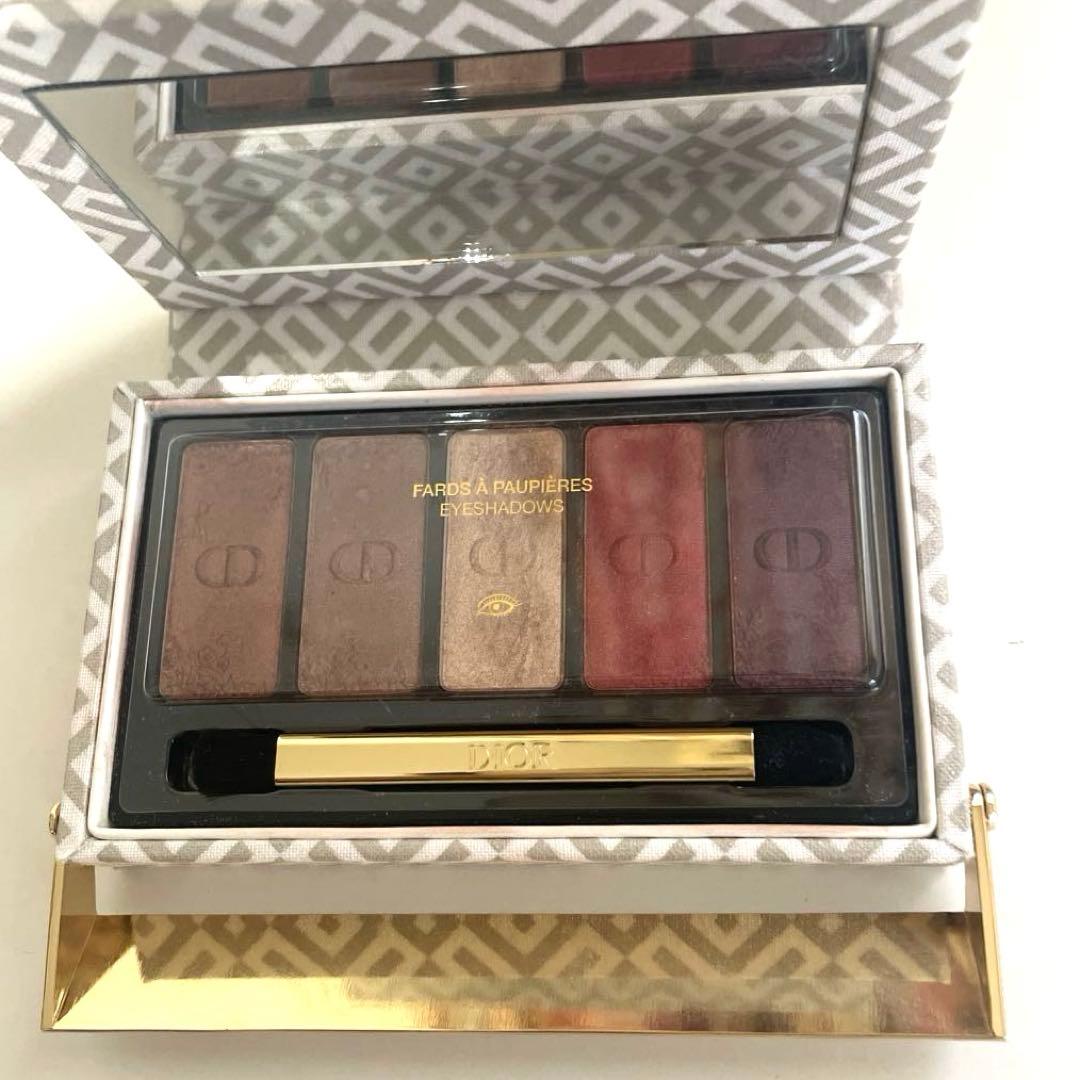 CHANEL、DIORホリデーYSLブラシ ＧIVENCHYデパコス等まとめ売り