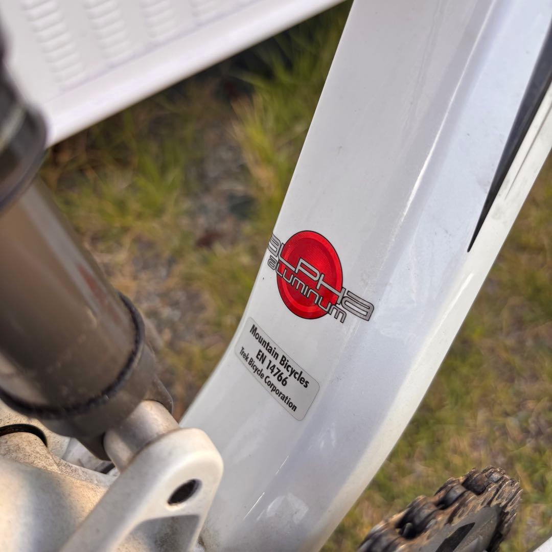 崎*様 トレック TREK フューエルEX9 マウンテンバイク ホワイト 26イ