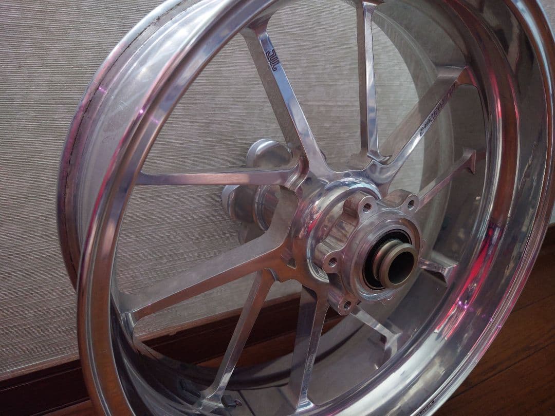 GSX1300R GX72A GALESPEED Type-Rホイールセット - メルカリ