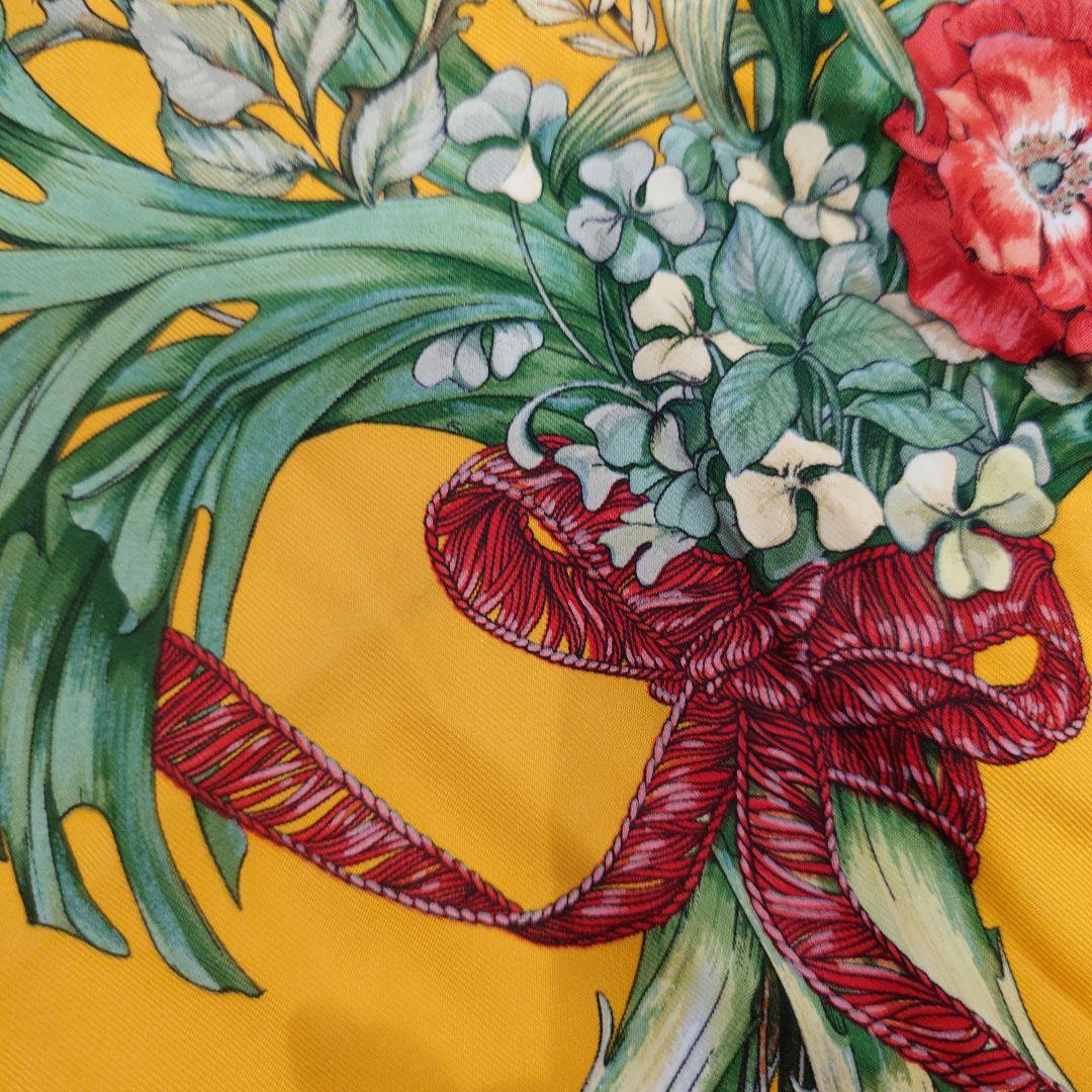 HERMÈS シルクスカーフ カレ45 REGINA