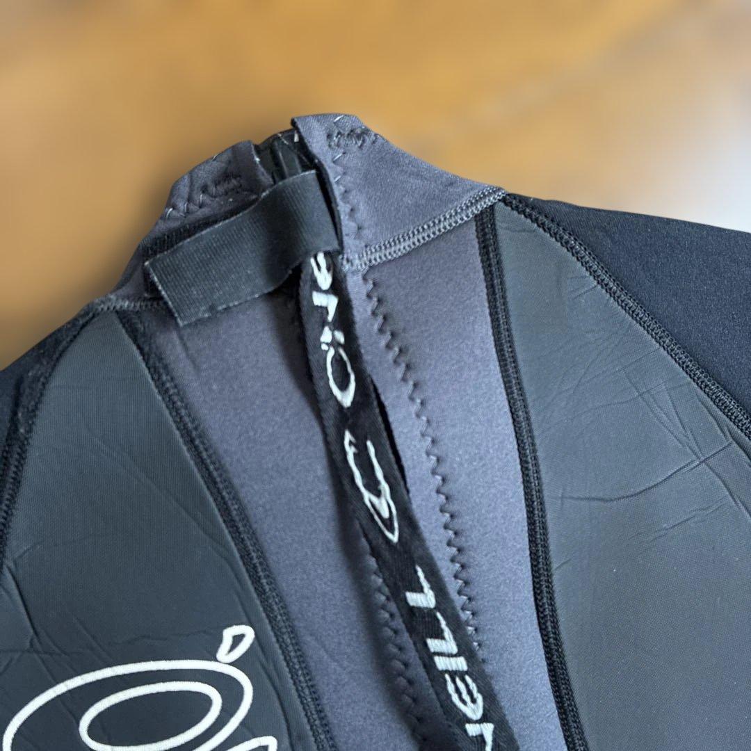 《ONEILL》3mmフルスーツ　サーフィン　ボディボード　スキムボード