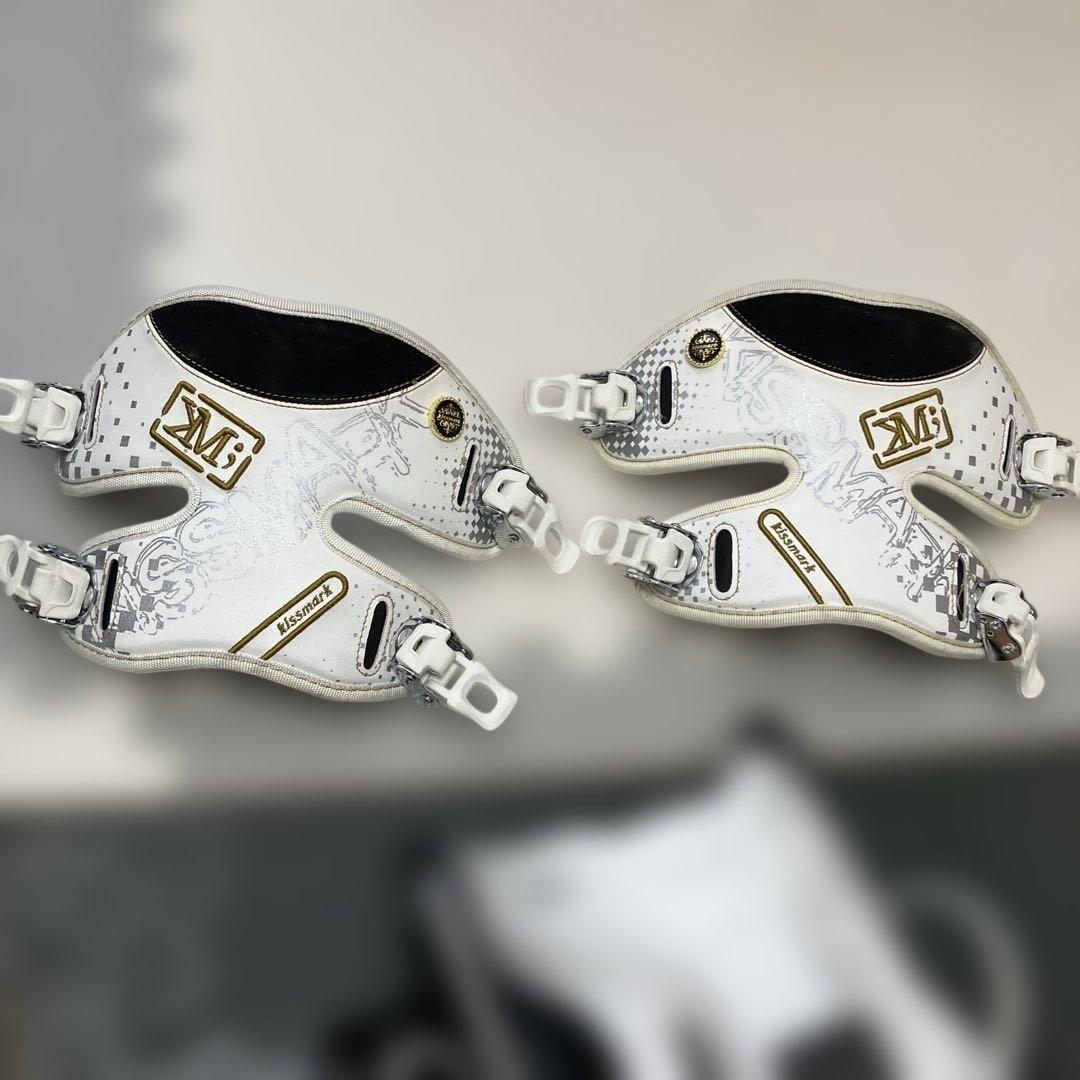 キスマーク★スノーボード板・靴・ビンディングセット（バッグ付き）