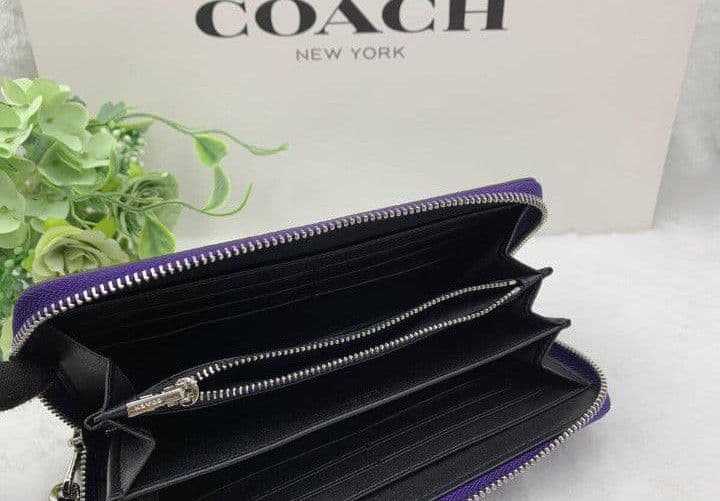 新品未使用コーチ長財布ストラップ付きパープルレディースメンズ送料無料即日発送