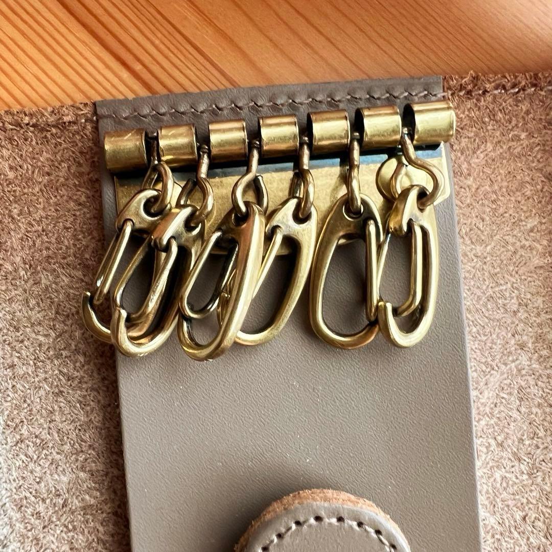 新品 IL BISONTE キーケース ベージュ 2024春夏