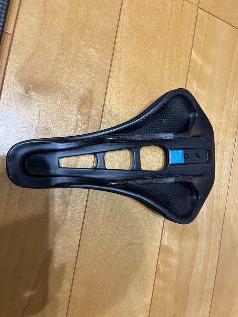 シマノプロ ステルスカーボン スーパーライト　152mmサドル