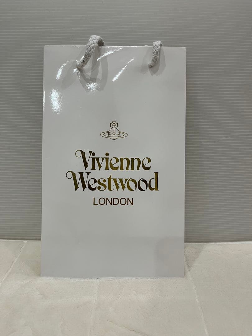 新品未使用　ヴィヴィアンウェストウッド　長財布