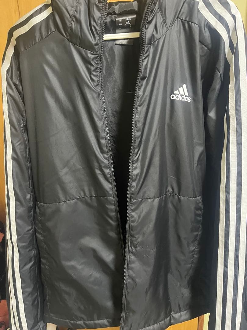 adidas フード付きウィンドブレーカー M 黒　サッカー　ダウン　ジャケット