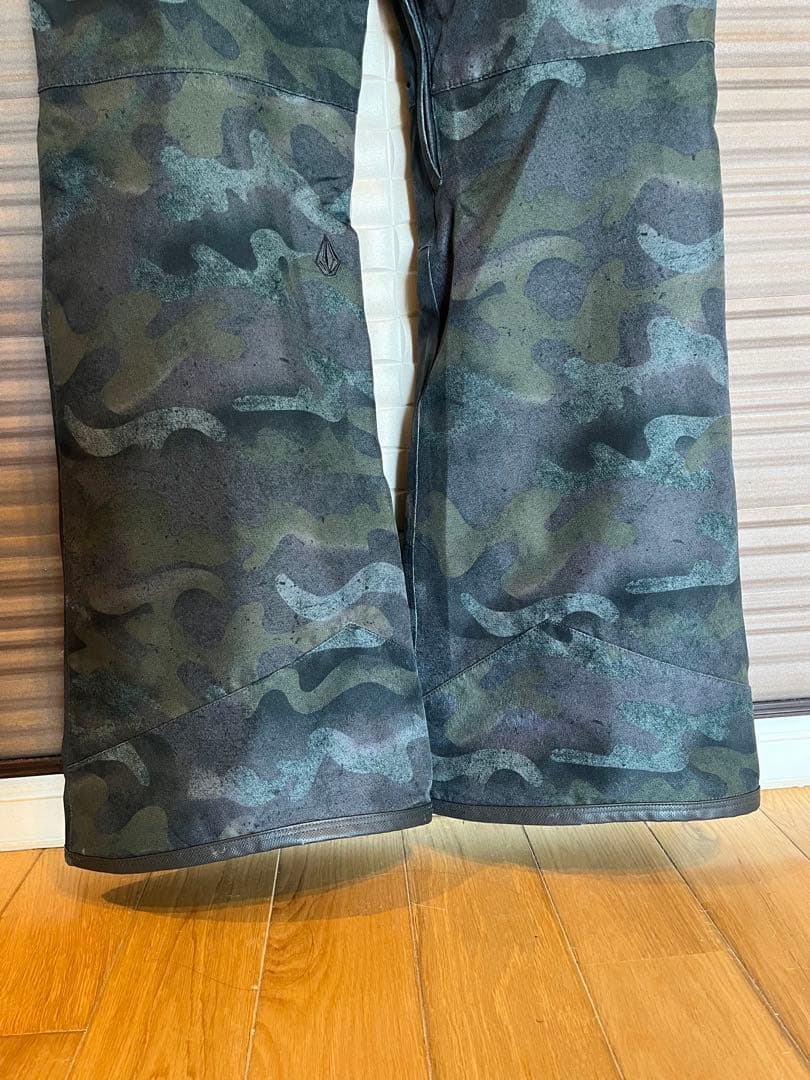 セットアップ　VOLCOM GORE-TEX スノーボードウェア　ビブパン