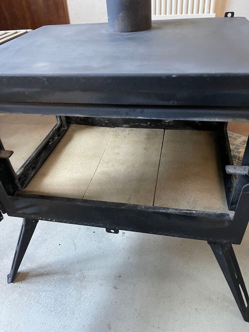 マウントスミ　薪ストーブ　AURA ver.2 温度計つき