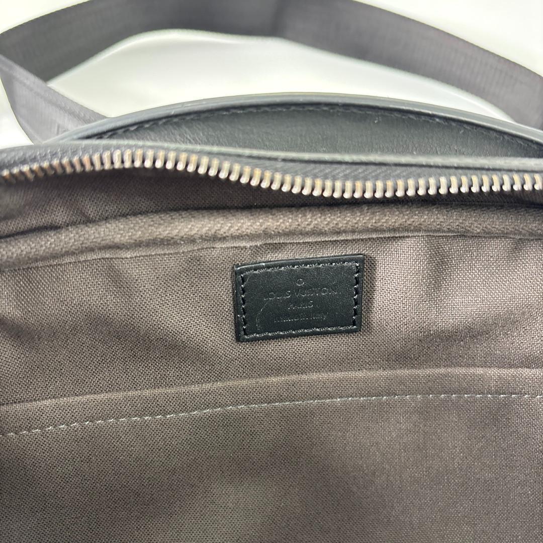 新品同様 ルイヴィトン ダミエアンフィニアンブレール N41288 ボディバッグ