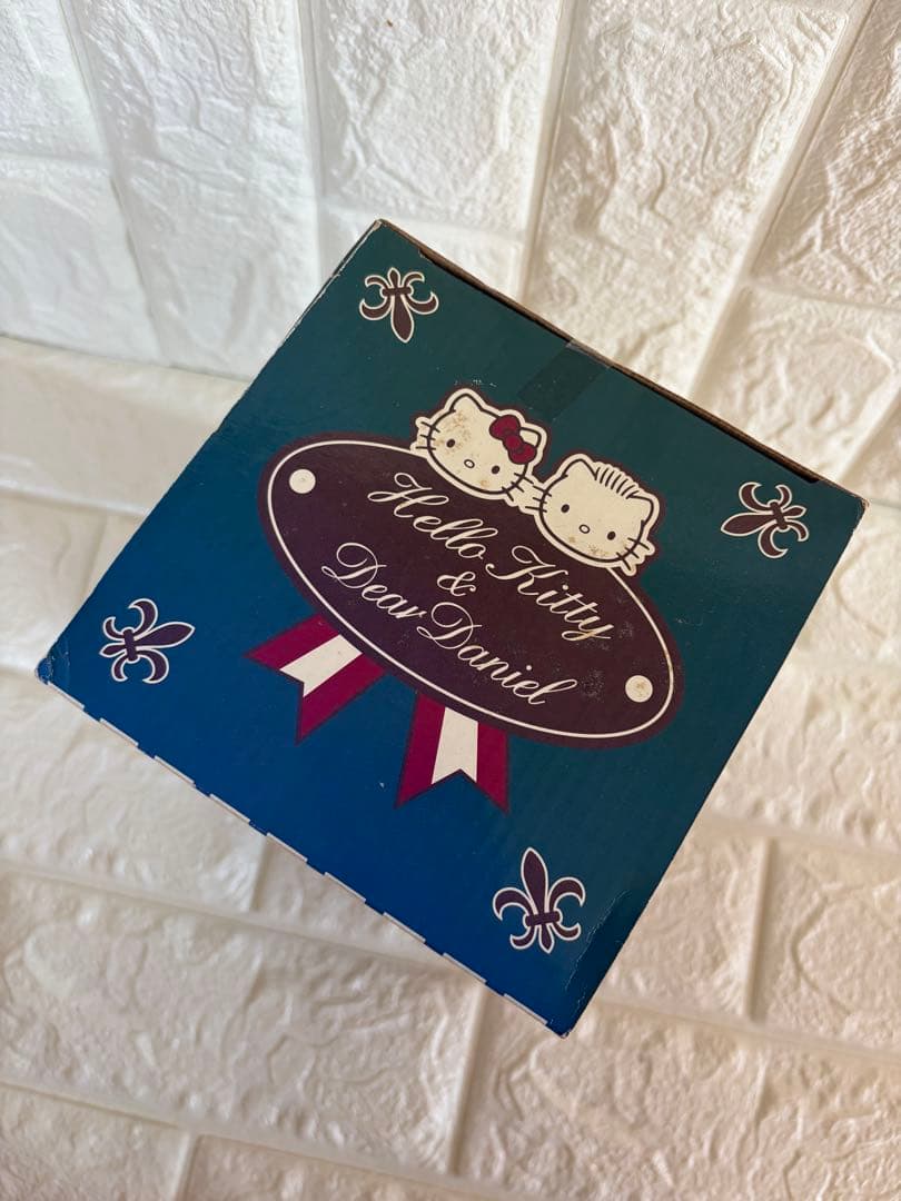 希少】未開封 ハローキティ＆ディアダニエル レトロタイプ ルーム