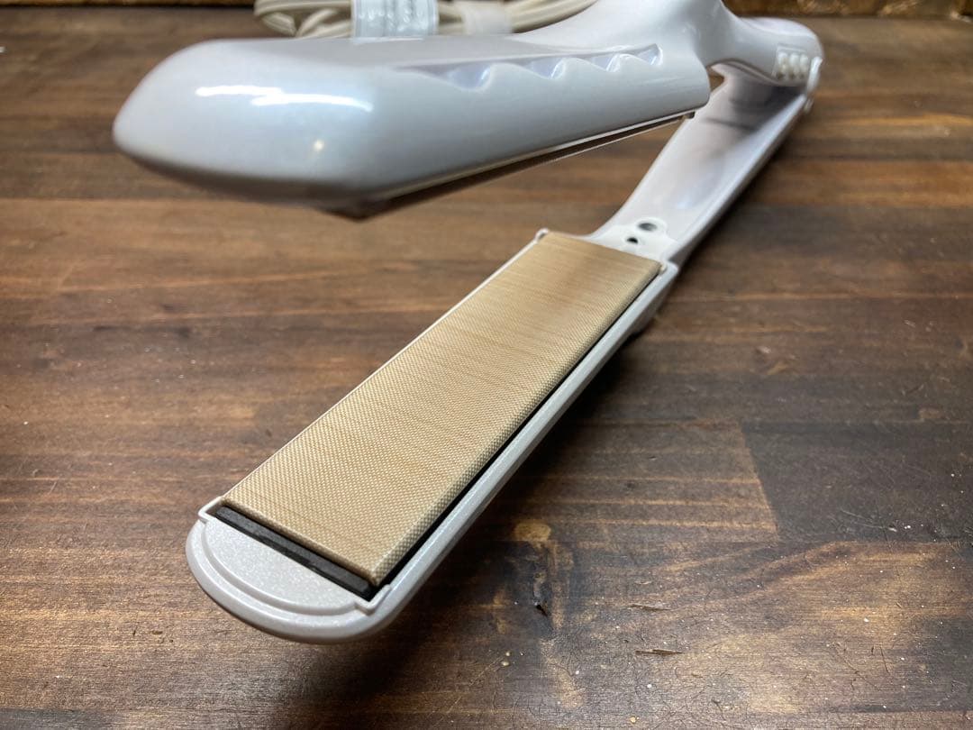 KINUJO　絹女　ストレートヘアアイロン　LM125