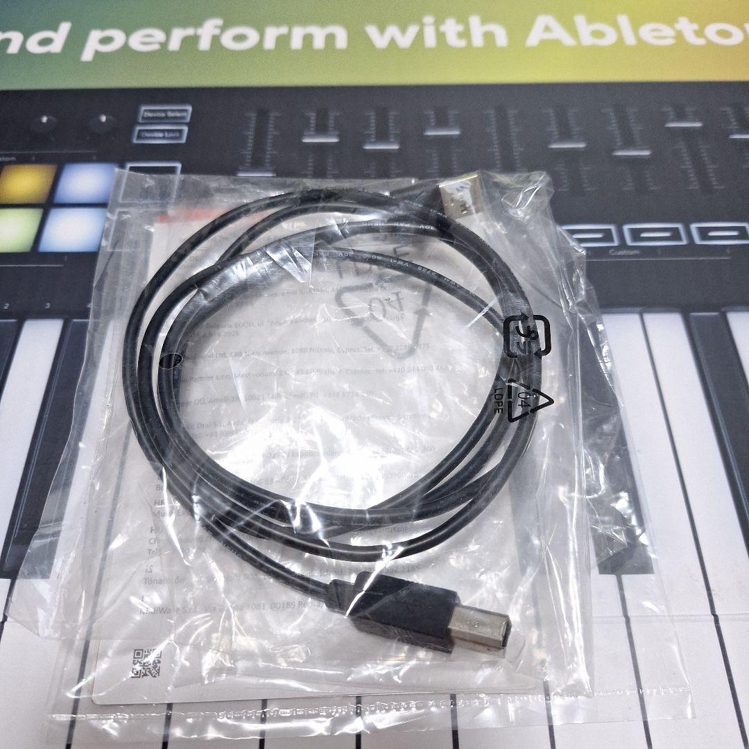 Novation Launchkey 49 MK3 Ableton Midi鍵盤