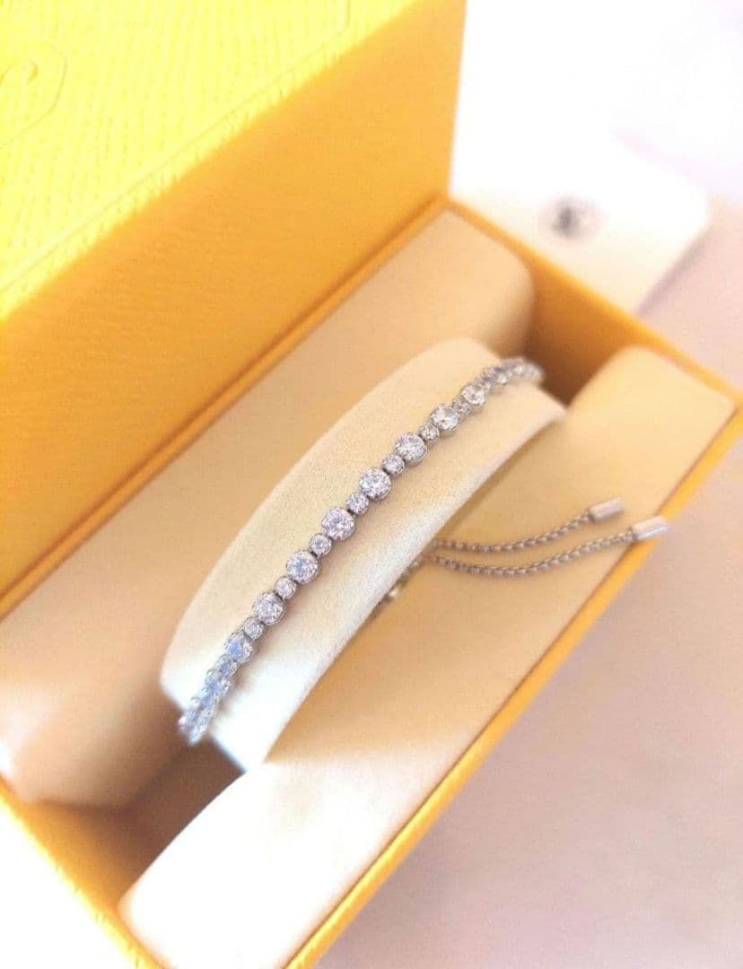 ほぼ新品 SWAROVSKI Matrix テニス ブレスレット スワロフスキー