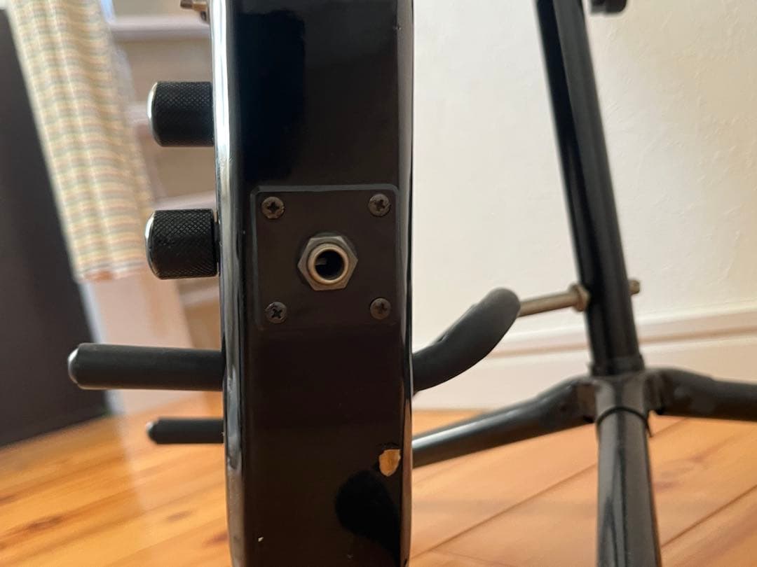 ふぐたアナゴさん】送料込‼️ 変形ギター 音出し確認済 黒 モッキンバード