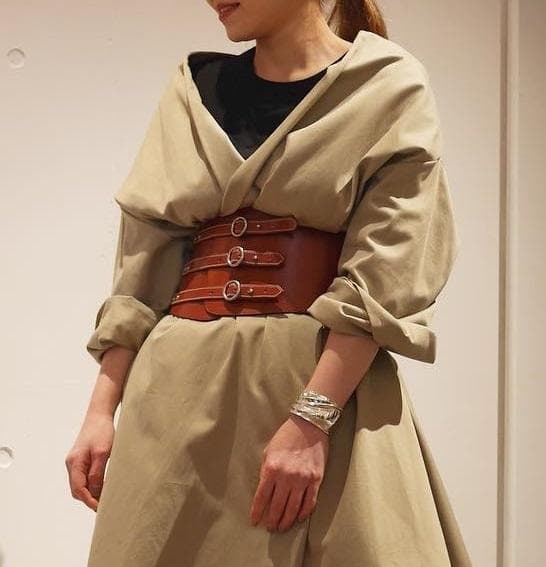 【最安値】新品未使用巾着付 FUMIKA UCHIDA レザー キドニー ベルト