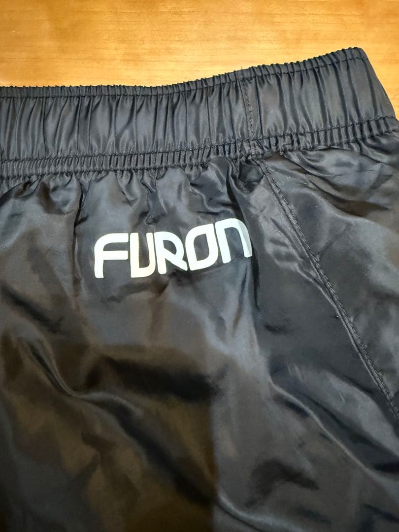 New Balance ピステ・ウィンドブレーカー M ブラック　上下セット　M