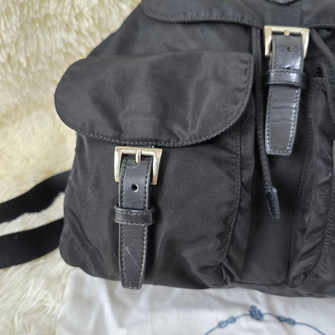 美品✨ プラダ ナイロン リュック 三角ロゴ ブラック