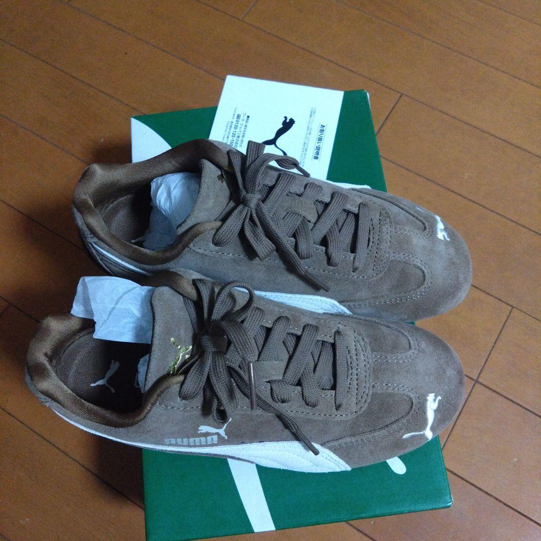 PUMA ブラウン スエード スニーカー