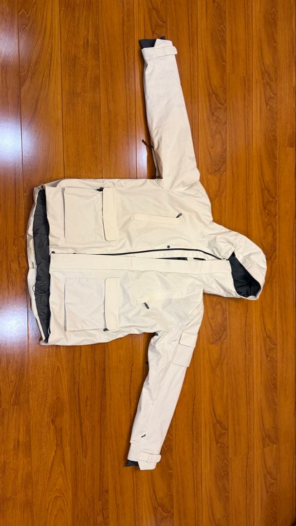 43degreesセットアップ　ホワイト　ビブパンツ ダボっときれます！