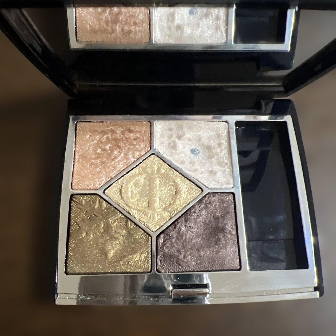 Diorディオール限定サンク クルール クチュール 549 ゴールデン スノー