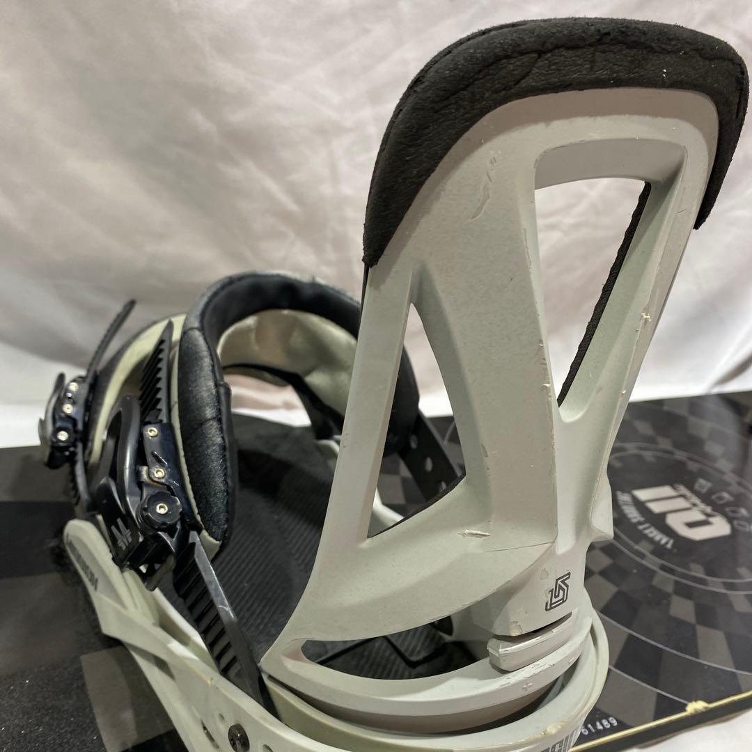 グラトリ　011 Artistic bouncer 154cm ×BURTON