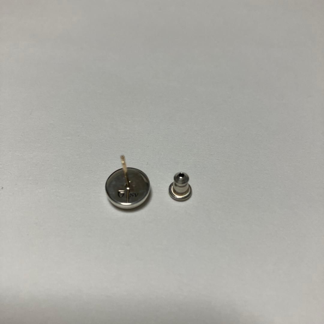 新品未使用　GARNI 片耳用ピアス　シルバー
