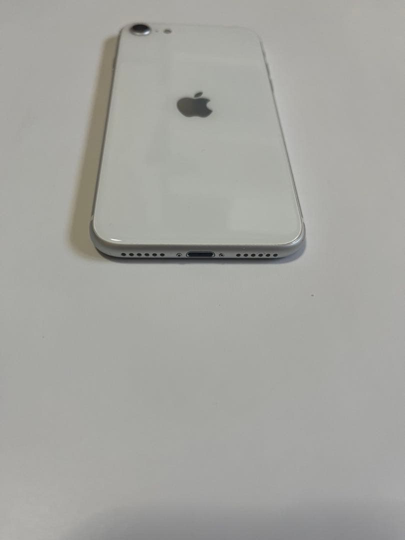 iPhoneSEスペースグレイ バッテリー100% 128GB SIMフリー