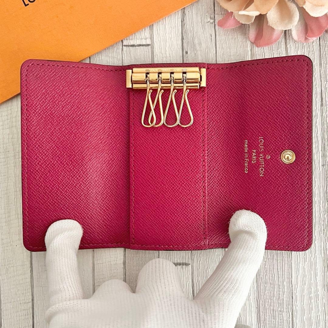 【美品】ルイヴィトン　キーケース　モノグラム　フューシャ　4連　ミュルティクレ4