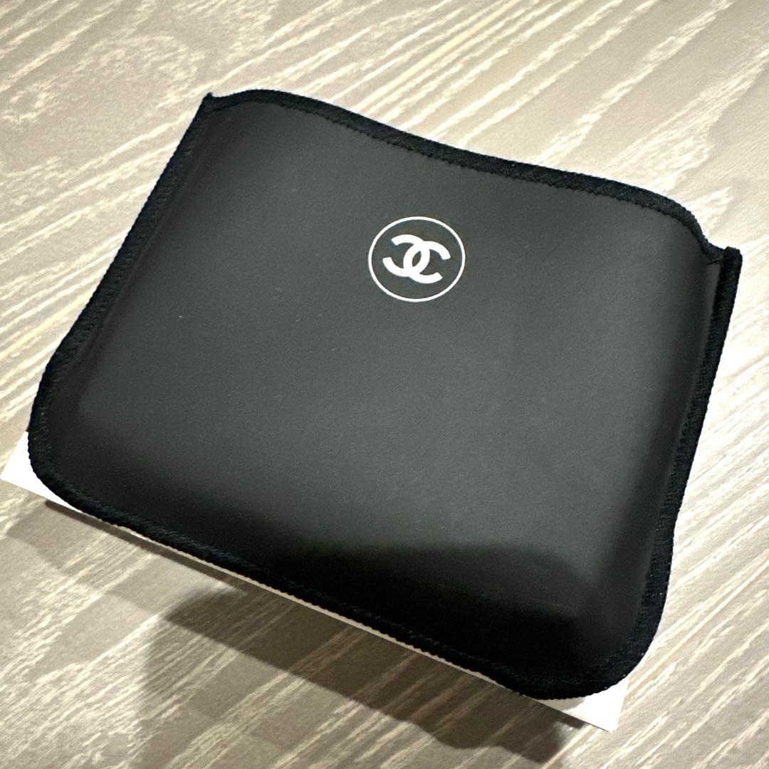 〈新品・未使用〉CHANEL LE BLANC パウダーファンデーション B10