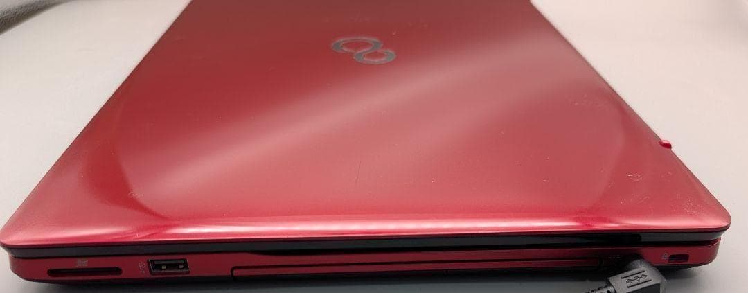 富士通　FMVA42B3R LIFEBOOK AH42/B3 1TB オフィス付