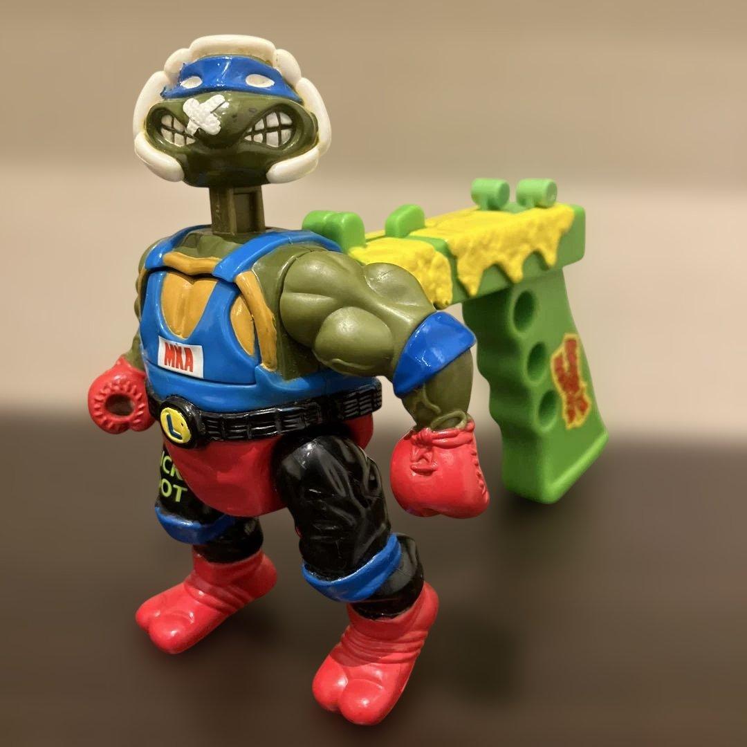 タートルズ フィギュア　サムライ　キックボクシング　ピザ　ミケランジェロ　可動式