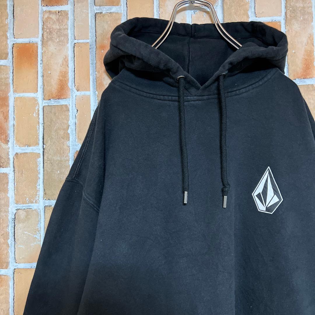 495古着VOLCOM ボルコム パーカー黒サーフィンスケートボード