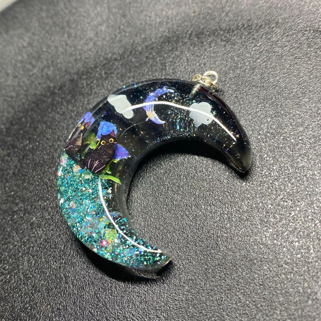 〜fairy様〜新作　天然石　レジンネックレス　【猫ちゃんと浜辺】