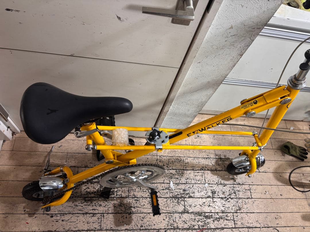 エクスウォーカーEXWALKER 折りたたみ自転車 イエロー　スタンド付き