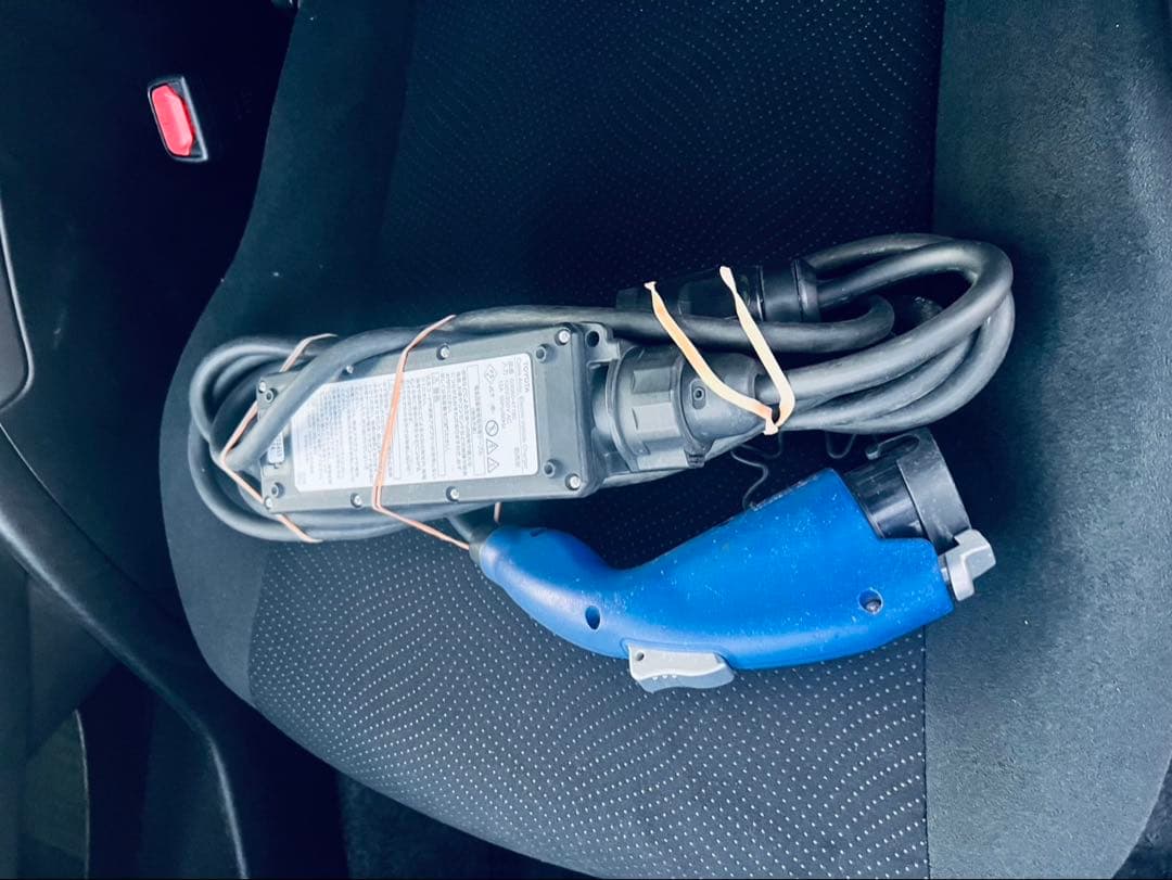 プリウスPHV本体価格ー65万