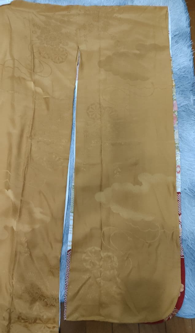 【お手続き中】絞り　疋田絞り　本振袖　古典柄　白系