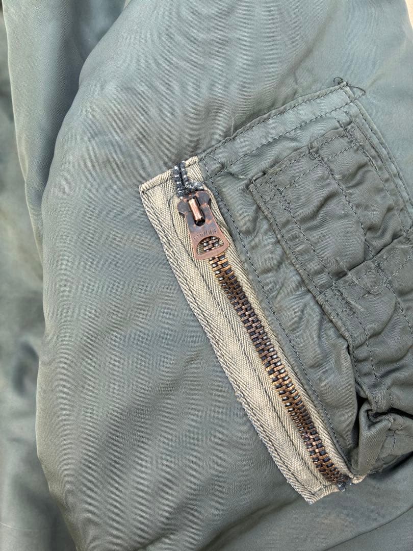 K*N様 60s ma-1米軍実物　ALPHA Mサイズ　1968 袖リブ欠損