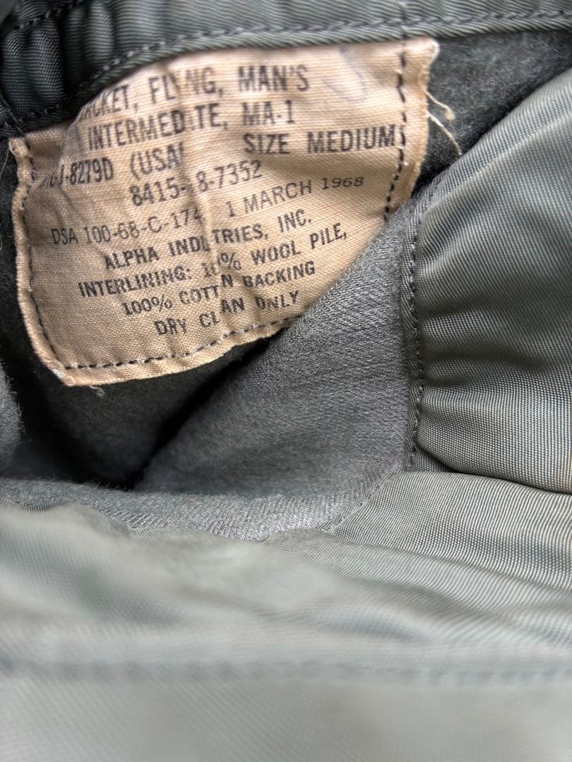 K*N様 60s ma-1米軍実物　ALPHA Mサイズ　1968 袖リブ欠損