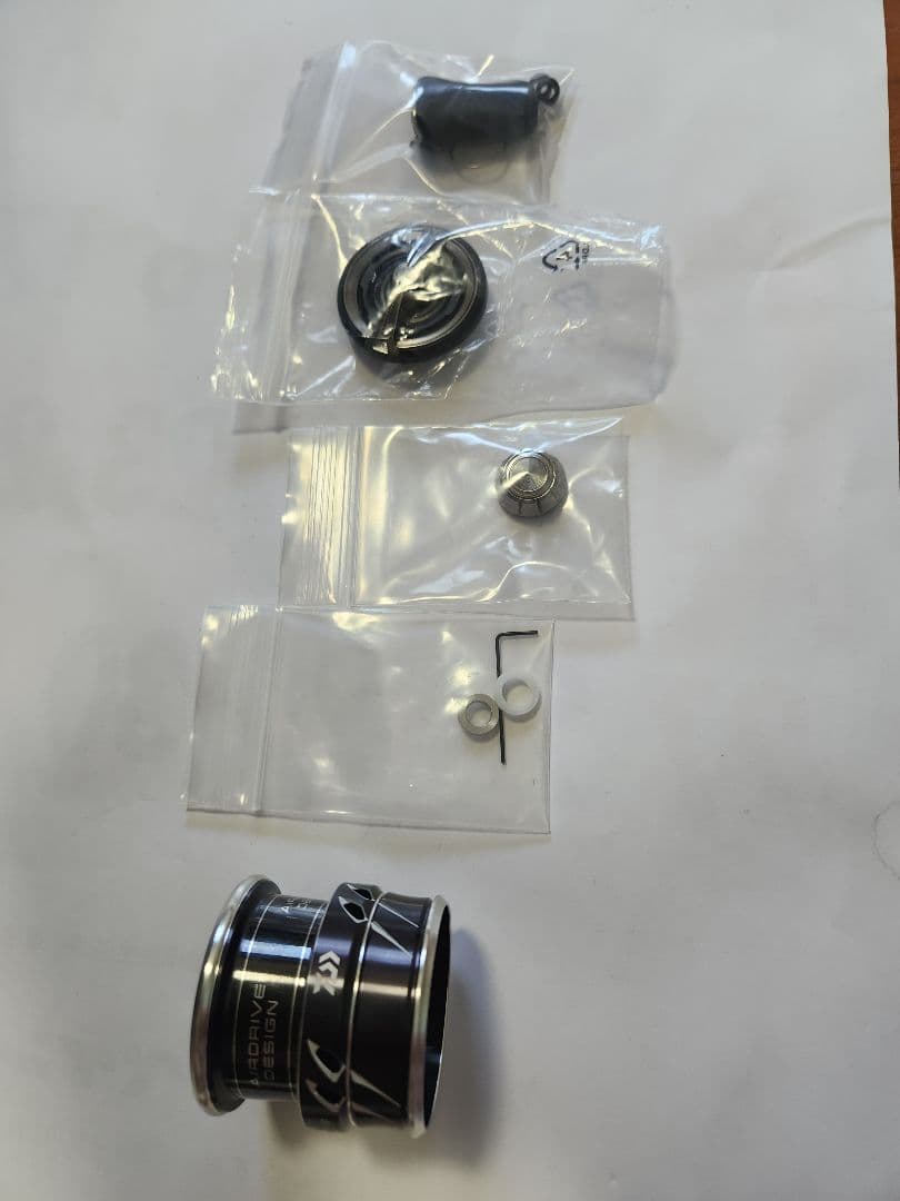 ダイワスピニング 23タトゥーラ LT2500S-XH-QD カスタム 未使用