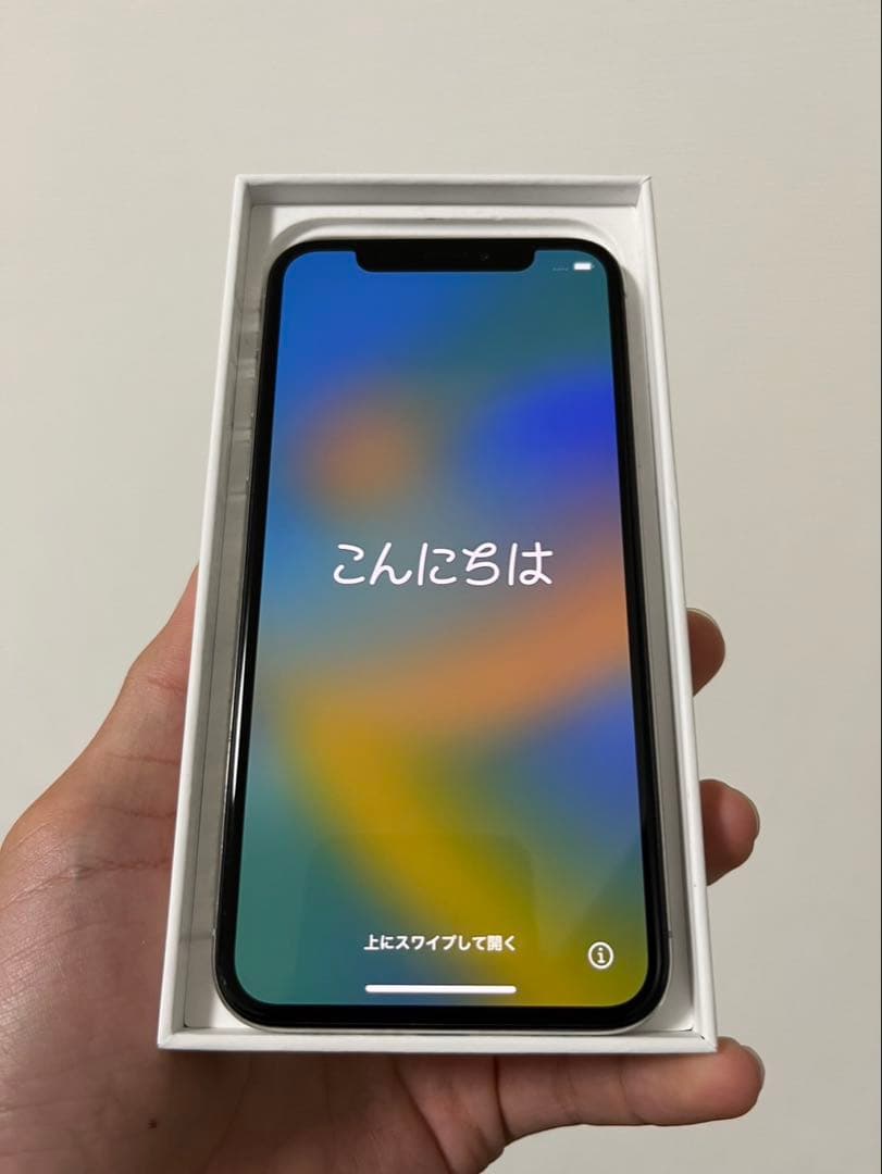 Apple iPhone X 本体 64G（シルバー ）