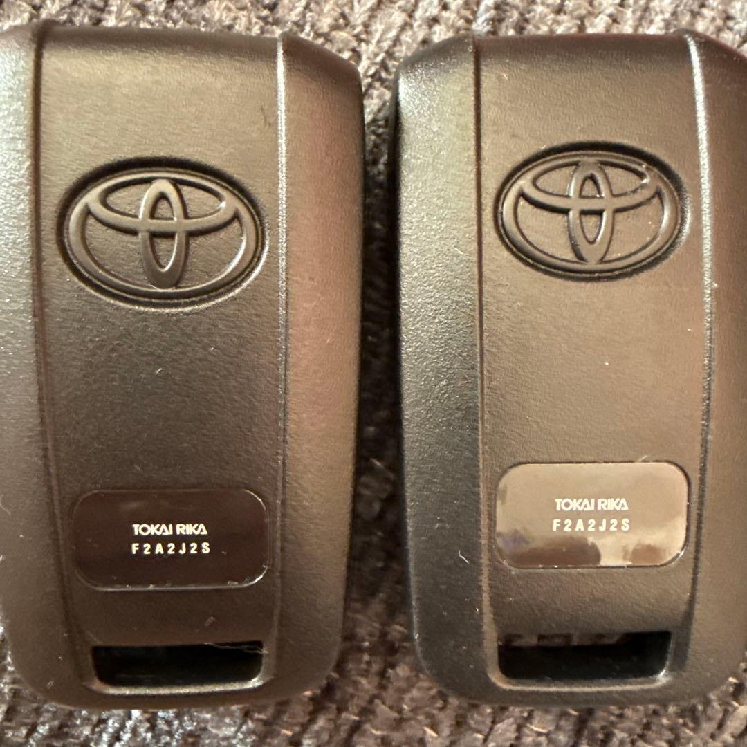 未使用保管品　トヨタ　純正　トヨエース　ダイナ　スマートキー　2ボタン✖️2