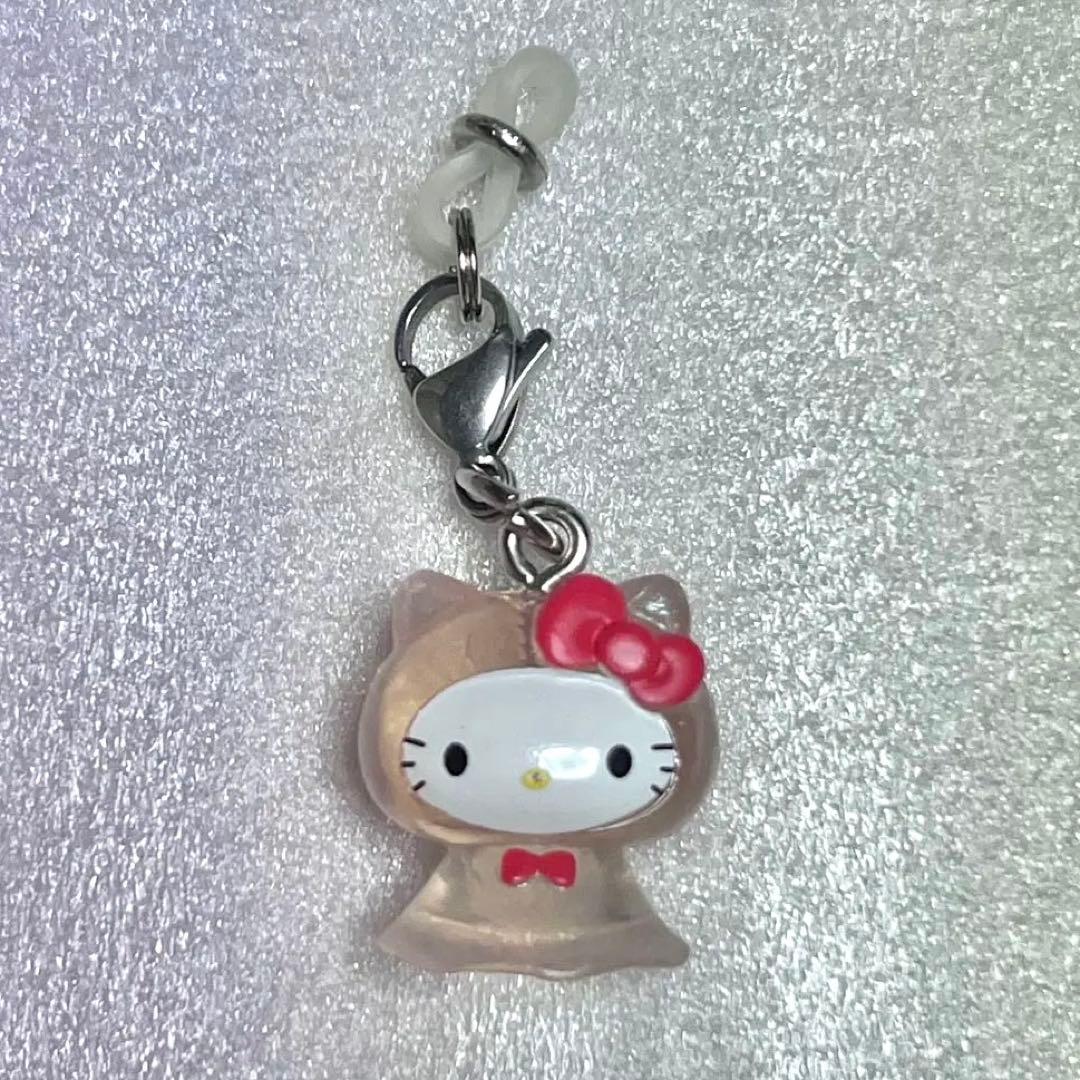 サンリオ めじるしアクセサリー キティ てるてる坊主 - メルカリ