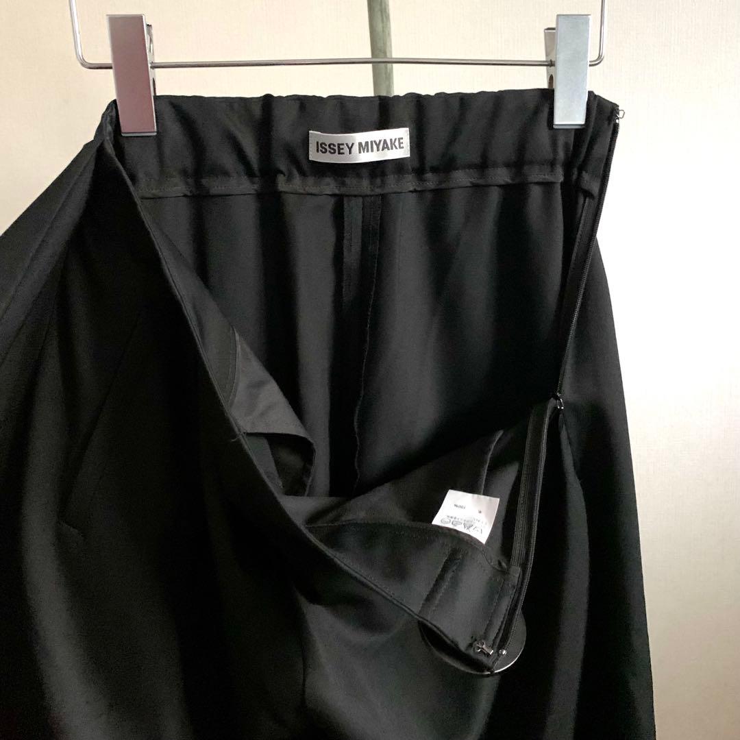 【極美品】ISSEY MIYAKE アシンメトリー　ウールパンツ　サイズ1 黒