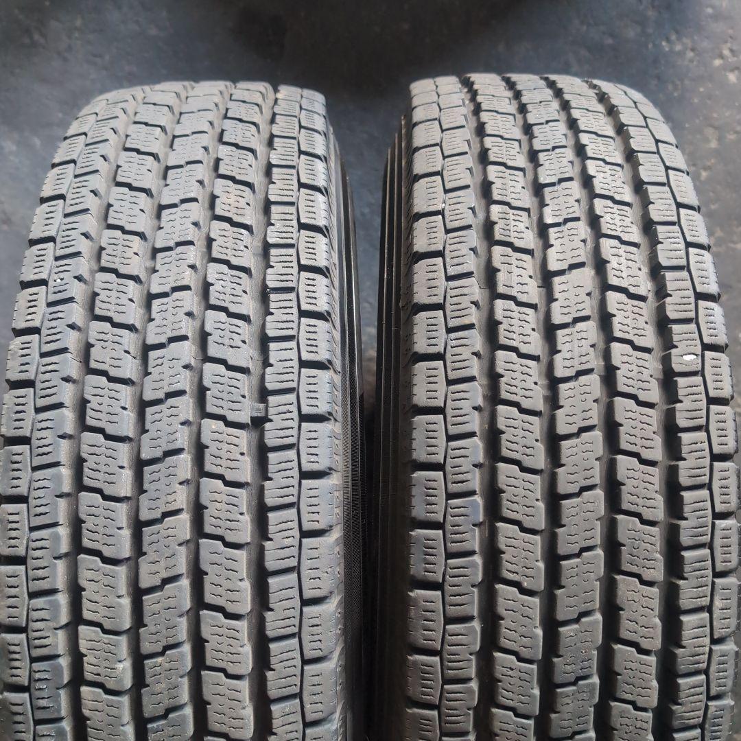 【ぽみ】KEELER ハイエース スタッドレス4本 195/80R15